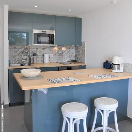 Neuf Vue Mer 180° Et Proche Des Plages Apartment *